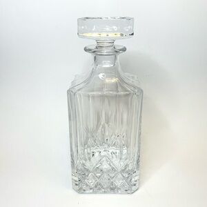Square Whiskey Liquor Decanter With Stopper